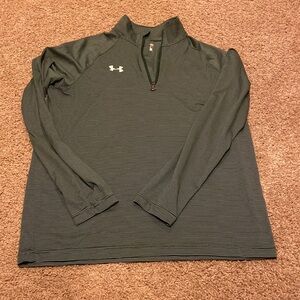 Under Amour - cold gear - 1/4 zip - medium